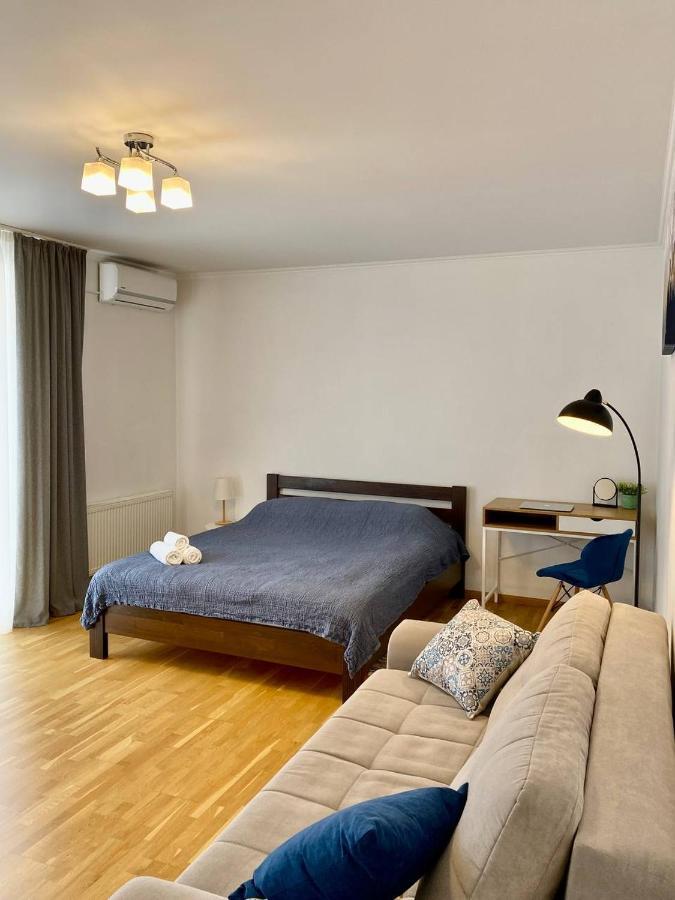 Cozy Apartment Next To The Park Ternopil Exteriér fotografie